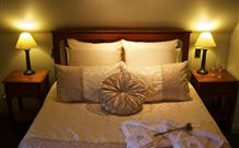 Rose Lindsay Cottage - Tourism Cairns 2