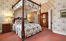 The Old George And Dragon Guesthouse - - Tourism Cairns 0