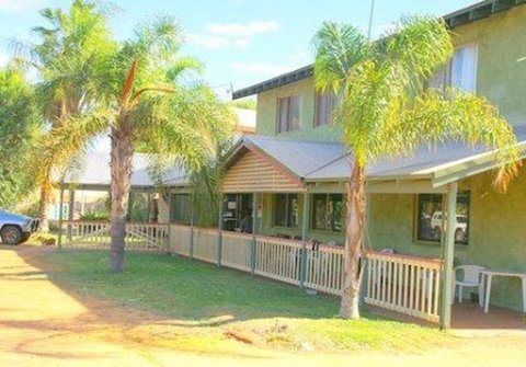 Kalbarri YHA - Tourism Cairns 0