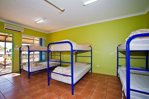 Exmouth YHA - Tourism Cairns 2