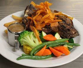 Kings Motor Inn And Steakhouse - Tourism Cairns 1