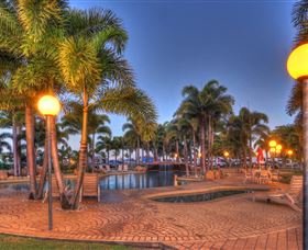 Rollingstone Beach Front Resort - Tourism Cairns 0