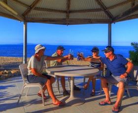 Rollingstone Beach Front Resort - Tourism Cairns 2