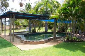 Balgal Beach Holiday Units - Tourism Cairns 0