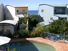 Castaway Cove Resort Noosa - Tourism Cairns 1