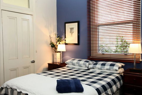 Apartments On-The-Park: The Studio - Tourism Cairns 3