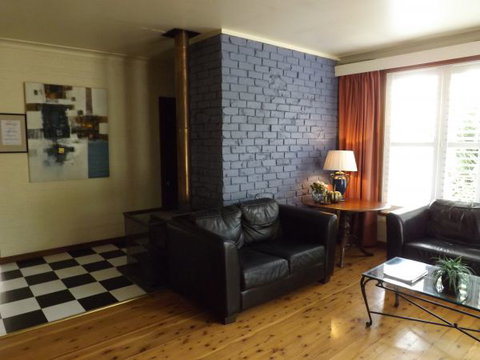 Apartments On-The-Park: The Studio - Tourism Cairns 4