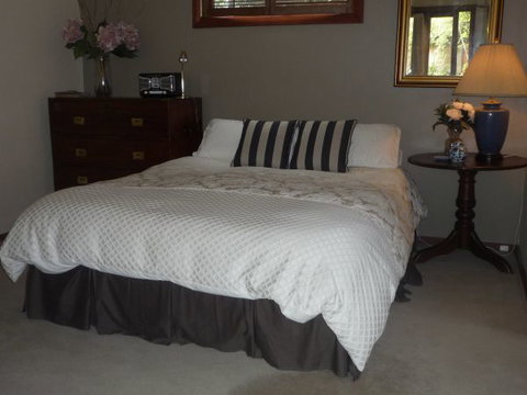 Apartments On-The-Park: The Studio - Tourism Cairns 9