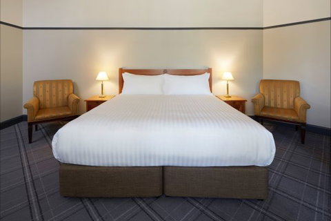 Brassey Hotel - Tourism Cairns 3