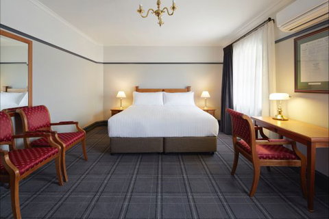 Brassey Hotel - Tourism Cairns 6