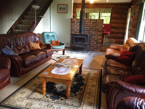 Canobolas Mountain Cabins - Tourism Cairns 4