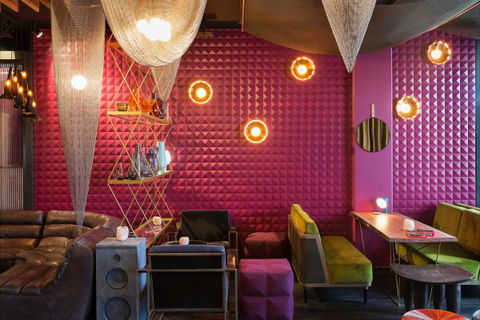 East Hotel + Apartments - Tourism Cairns 6
