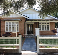 Roseneath Cottage - Orange Heritage - Tourism Cairns