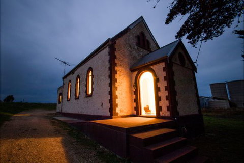 Lakeside Chapel Meningie - Tourism Cairns 0