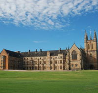 University Stays - Tourism Cairns