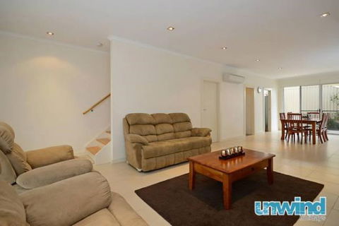 Unwind At 7 At 141 Apartments Victor Harbor - Tourism Cairns 2