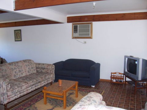Century 21 SouthCoast: Silver Sands - Tourism Cairns 3