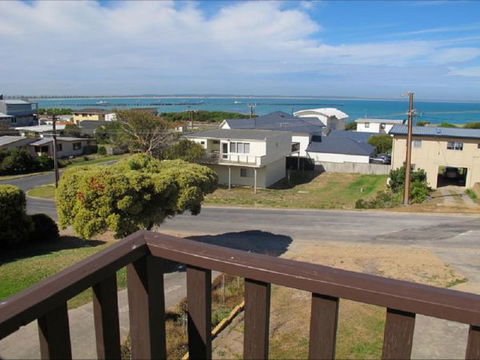Fensom's Holiday Home - Tourism Cairns 30