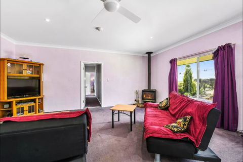 Fensom's Holiday Home - Tourism Cairns 11