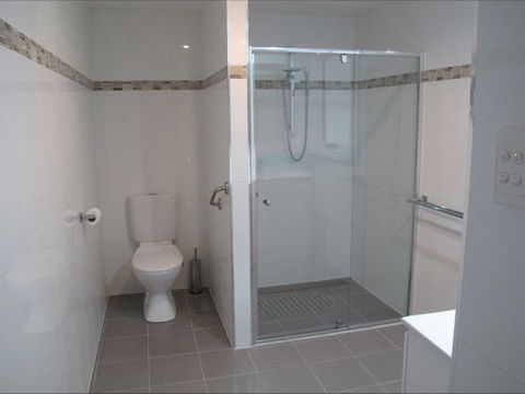 Fensom's Holiday Home - Tourism Cairns 4