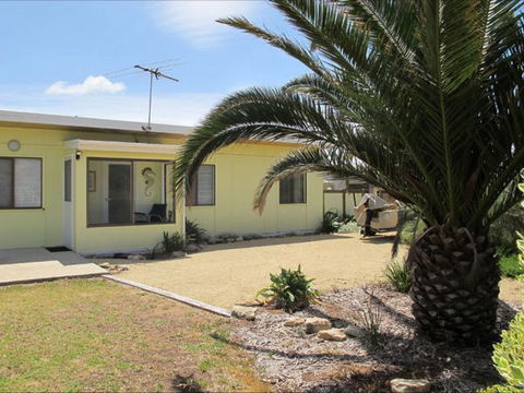 Fensom's Holiday Home - Tourism Cairns 18