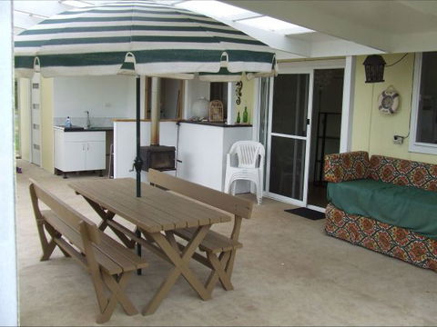 Fensom's Holiday Home - Tourism Cairns 20