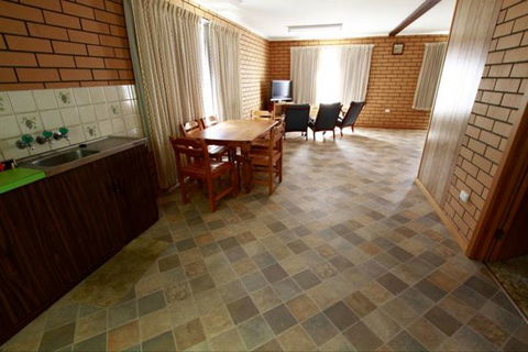 Fensom's Holiday Home - Tourism Cairns 23