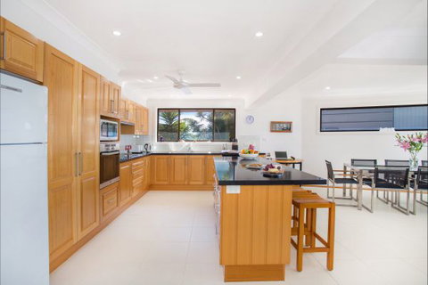 Seacliff Mollymook - Tourism Cairns 4
