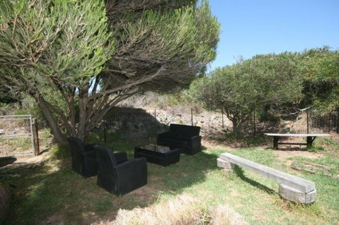 LJ Hooker Goolwa Holiday Rentals - 15 Eaton Avenue, Goolwa Beach - Tourism Cairns 3