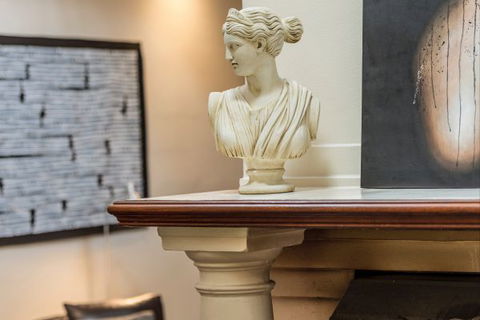 The Manor House - The Houses Daylesford - Tourism Cairns 6