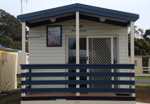 Lake Colac Caravan Park - Tourism Cairns 4