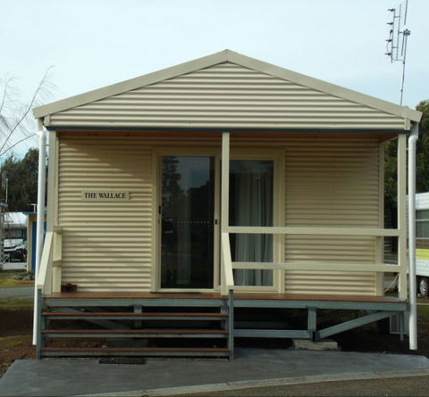 Lake Colac Caravan Park - Tourism Cairns 6