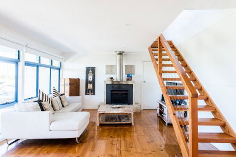 The Shore -Beachfront Accommodation - Tourism Cairns 5