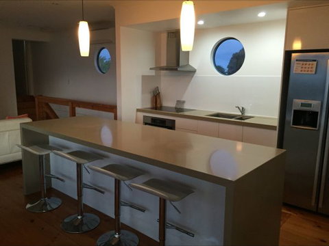 The Shore -Beachfront Accommodation - Tourism Cairns 9