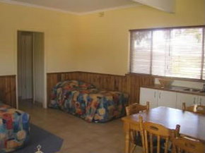 Three States Motel - Tourism Cairns 2