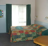 Lazy River Motor Inn - Tourism Cairns