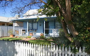 Penny's Cottage - Tourism Cairns 0
