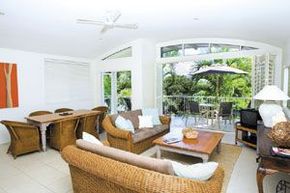 Noosa Outrigger Beach Resort - Tourism Cairns 2