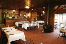 Ranges Hotel - Tourism Cairns 1