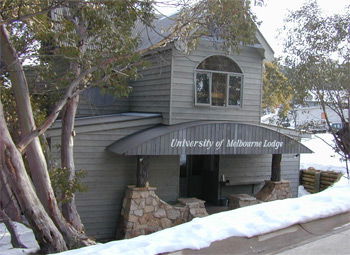 University Of Melbourne Lodge - Tourism Cairns 0