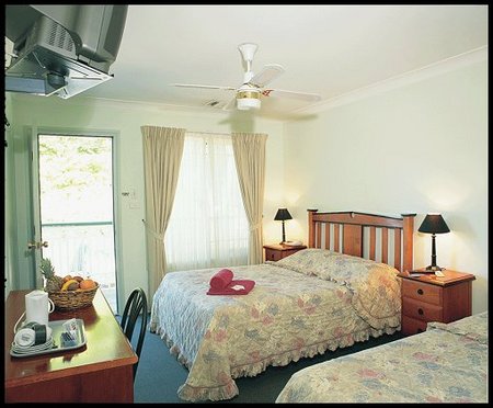 Miranda Lodge - Tourism Cairns 0