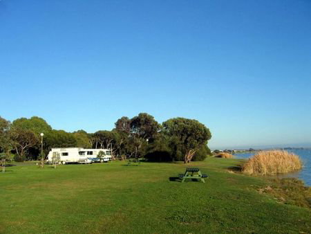 Lake Albert Caravan Park - Tourism Cairns 4