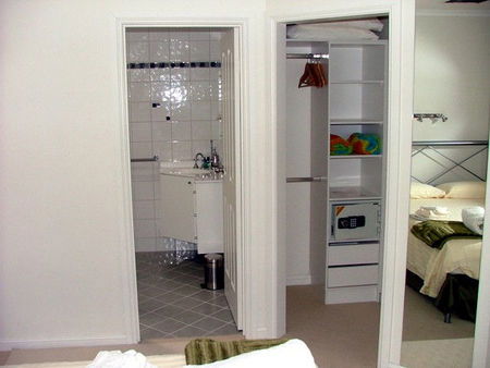 Tasman Beachside Apartments - Tourism Cairns 1