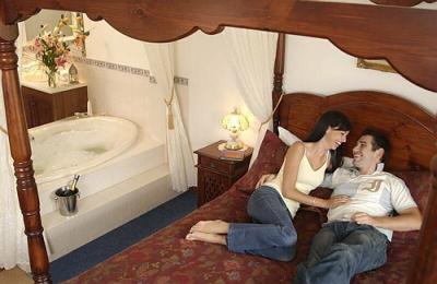 Wine & Roses Bed & Breakfast - Tourism Cairns 5