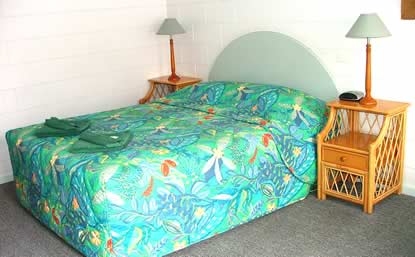 Victor City Motel - Tourism Cairns 0