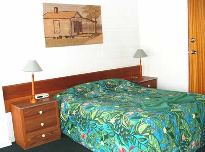 Victor City Motel - Tourism Cairns 1