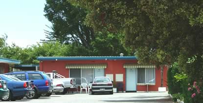 Victor City Motel - Tourism Cairns 2