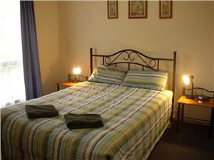 Victor Harbour Holiday & Cabin Park - Tourism Cairns 3