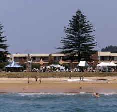Beachfront Voyager Motor Inn - Tourism Cairns 0