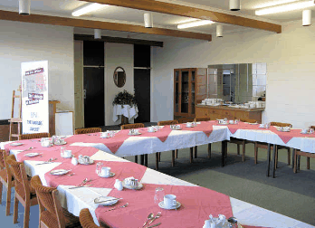 Barclay Motor Inn - Tourism Cairns 0